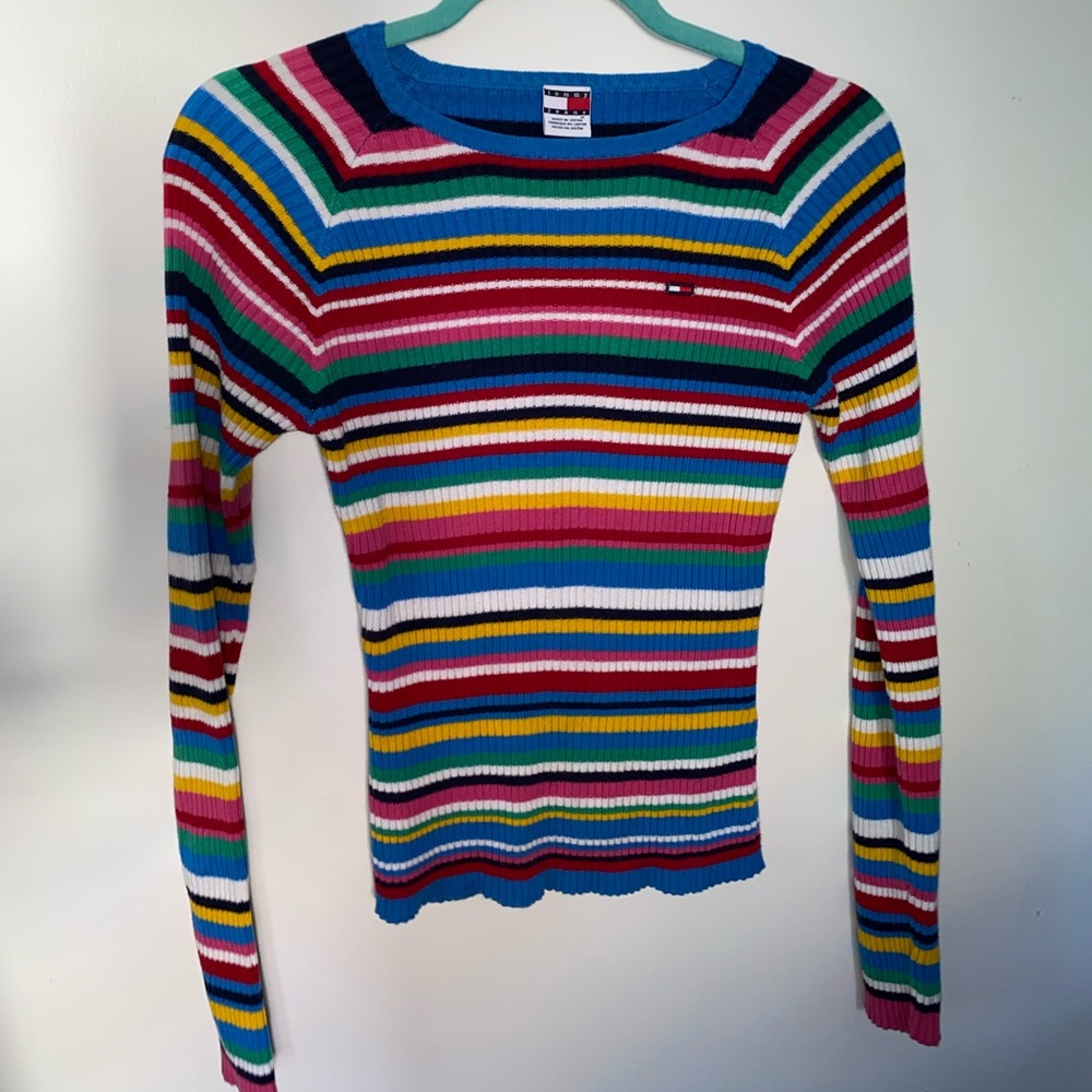 Long sleeve color shirt/sweater